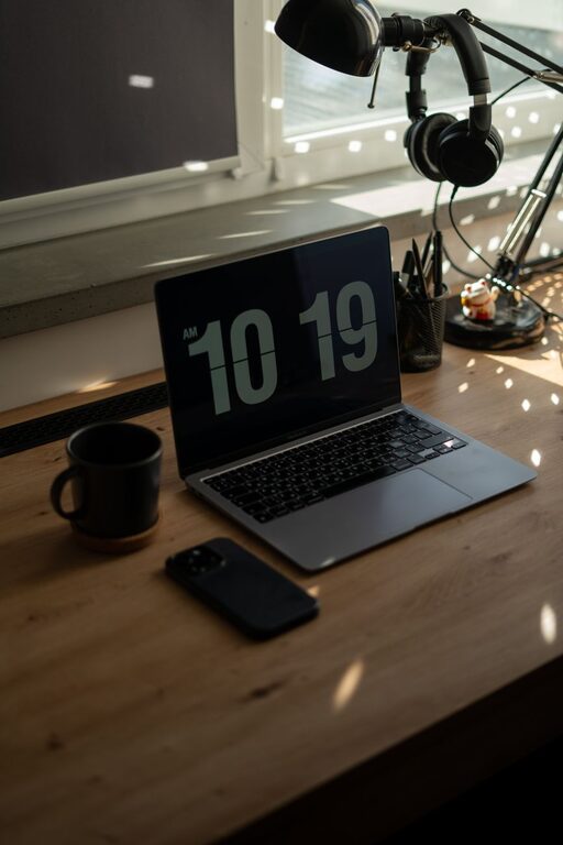 How to Protect Your Eyes During Screen Time